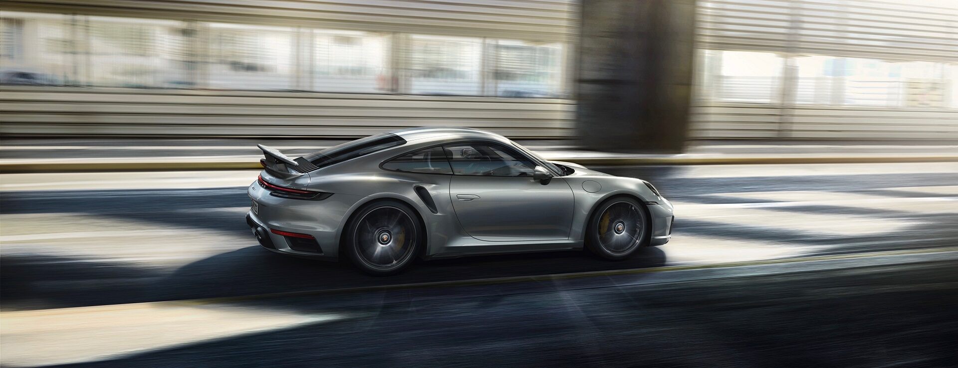 Бесспорно «девятьсот одиннадцатый», бесспорно Turbo, бесспорно новый:  Porsche 911 Turbo S | Порше Центр Сочи